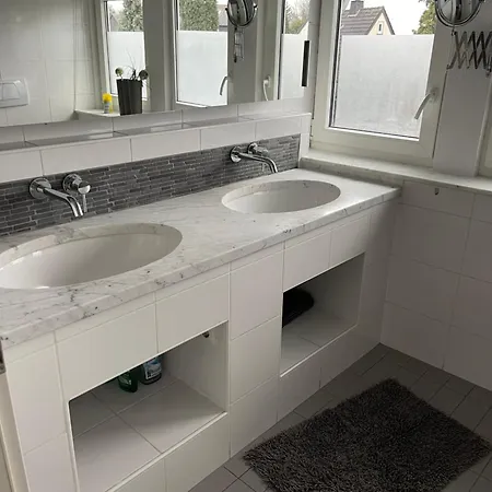 Apartment Caros *
