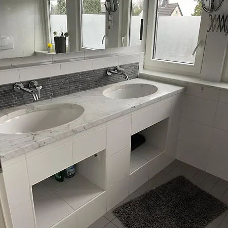 Apartment Caros *