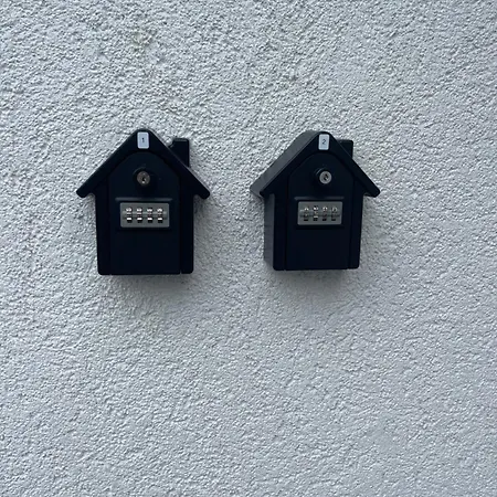 Apartment Caros *