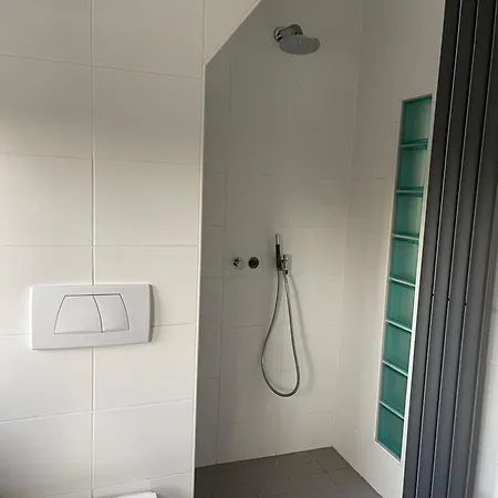 Apartment Caros *